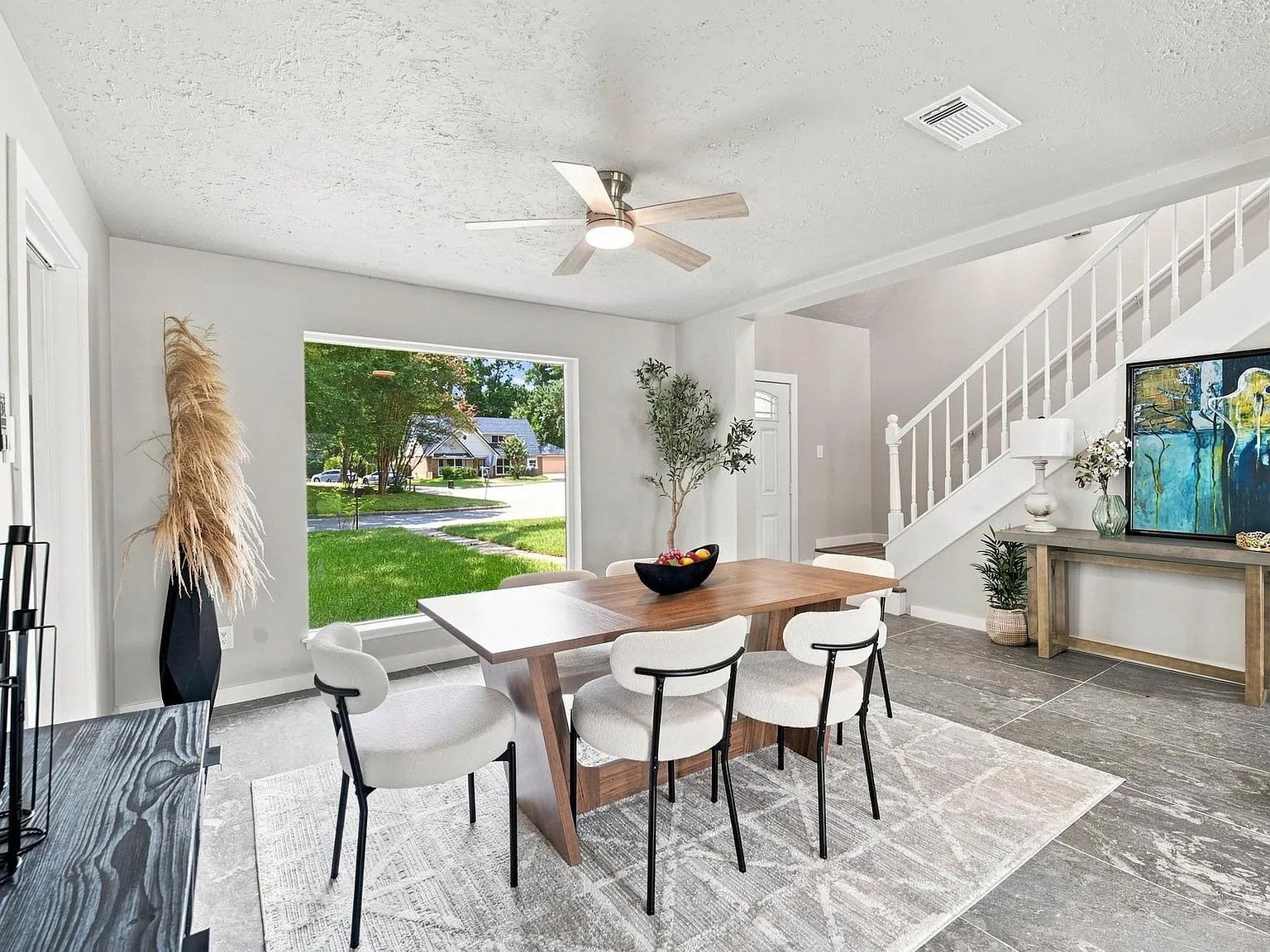 4 bed, 3.5 bath, 2230 sqft, $2,300 — Photo 4