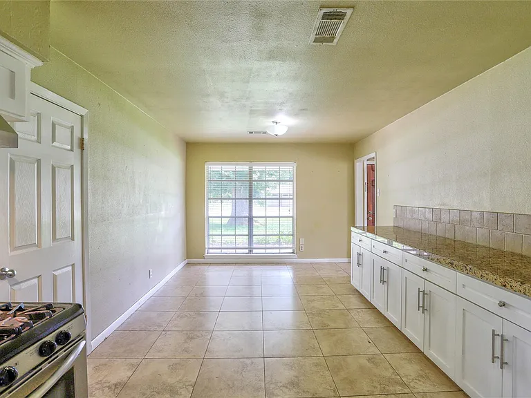 9207 Colleen Rd — Photo 13