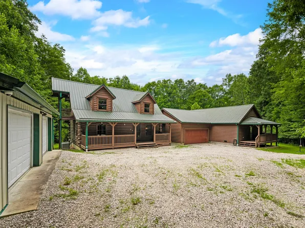 4125 Plum Creek Rd, Nashville, IN 47448