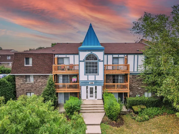 136 S La Londe Ave APT 3A, Addison, IL 60101