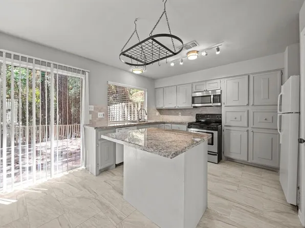 2208 W Settlers Way, Spring, TX 77380