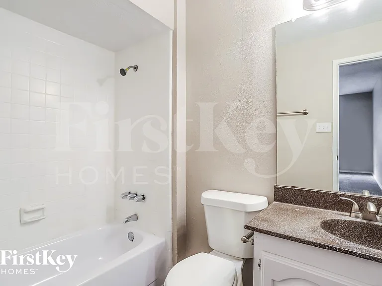 16939 Macleish Dr — Photo 10