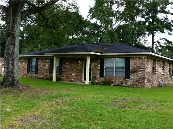 302 Sutherland Dr, Chickasaw, AL 36611
