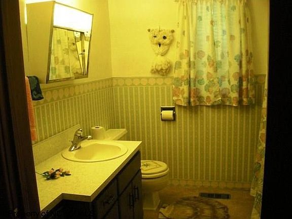 5th image of 504 White Ave