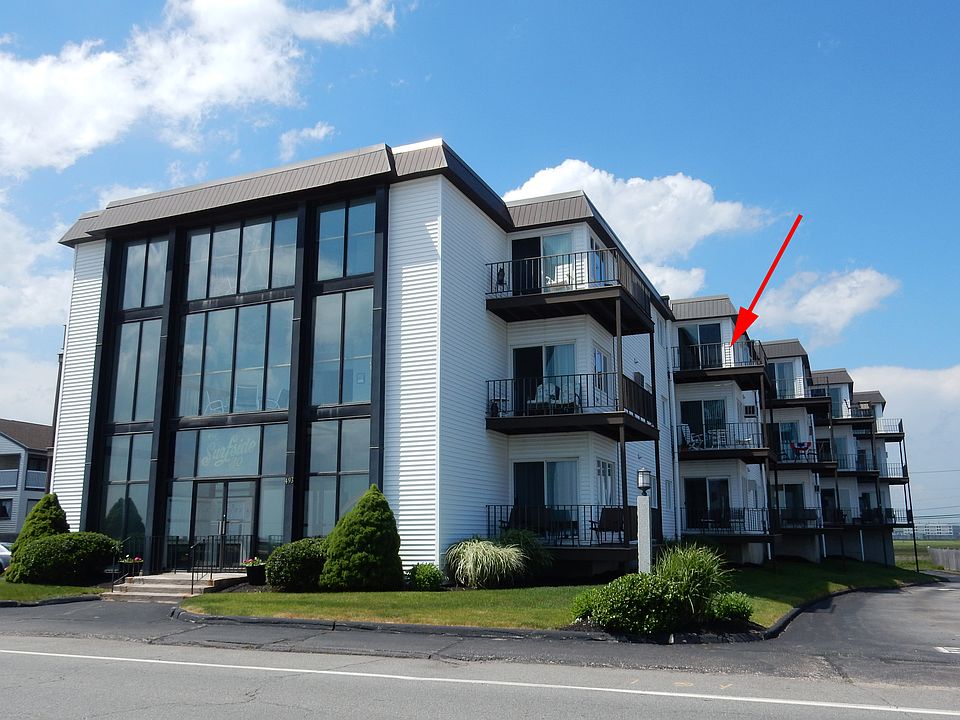 Arrow shows Unit top floor