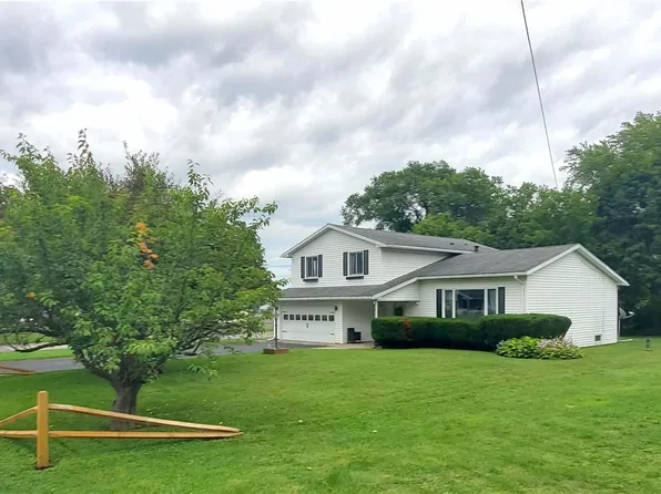 5156 Sunset Ter, Batavia, NY 14020