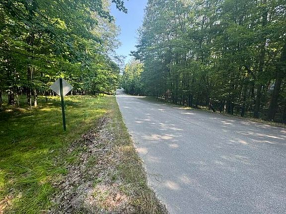 2nd image of Timberlane Dr