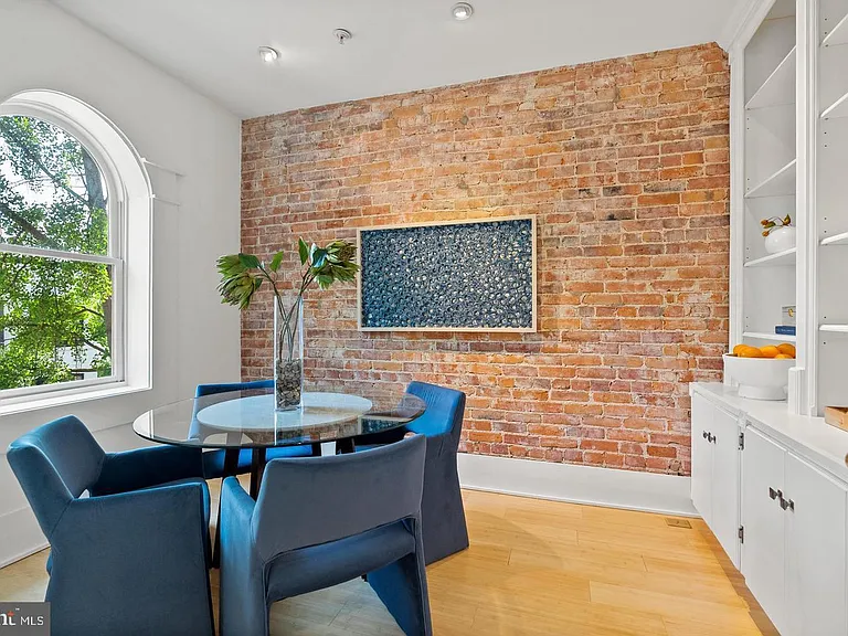 1617 Swann St NW #5 — Photo 10