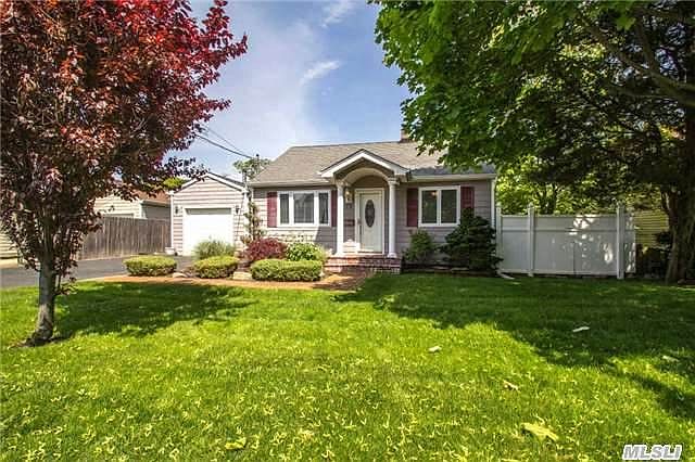 1st image of 79 Mayhew Ave