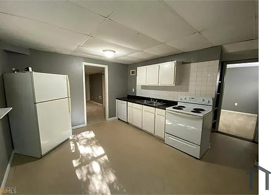 2 bed, $2,000 — Photo 3