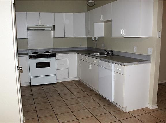 4th image of 216 Joshua Blvd #218
