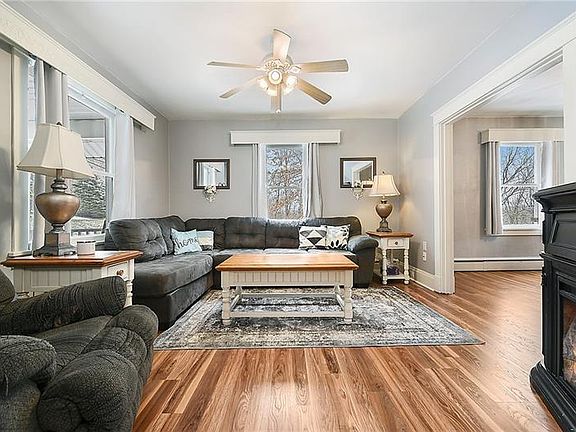 2nd image of 751 Harvey Ave