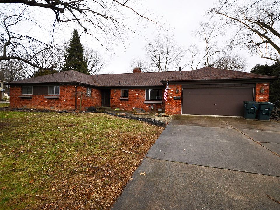 1st image of 600 N Parkwood Dr