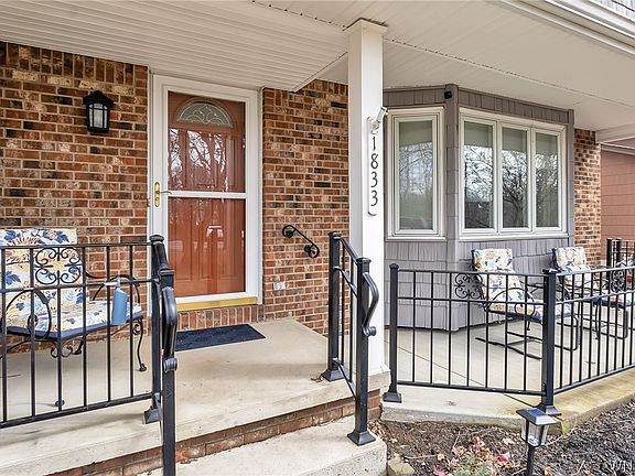 4th image of 1833 Hopkins Rd