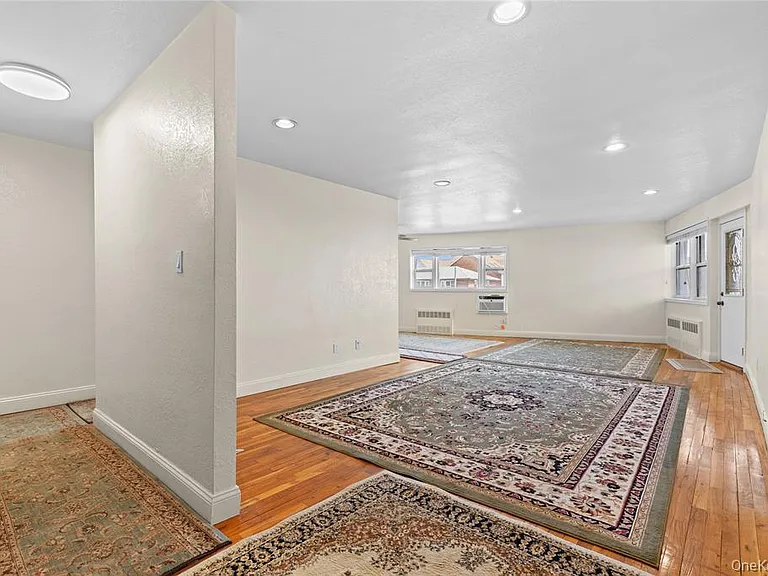750 Shore Rd #2G — Photo 4