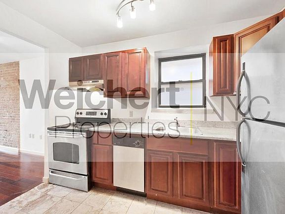 3rd image of 2119 Frederick Douglass Blvd #2B
