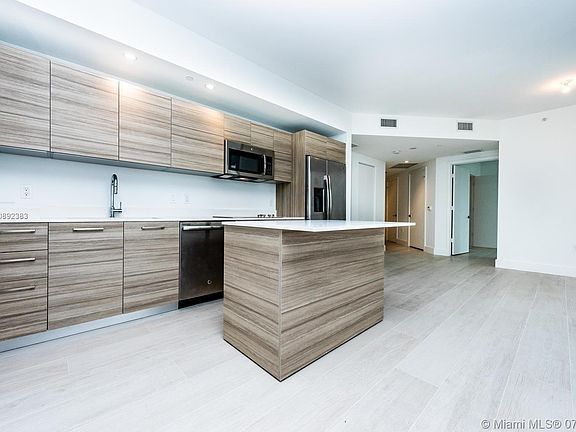 4th image of 3401 NE 1st Ave Unit 1816