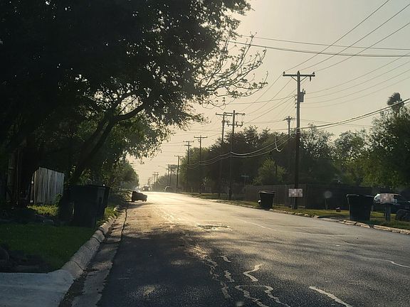 3rd image of 106 E Matz Ave