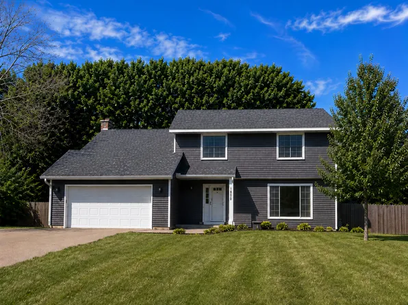 1800 James Ct, Burnsville, MN 55337