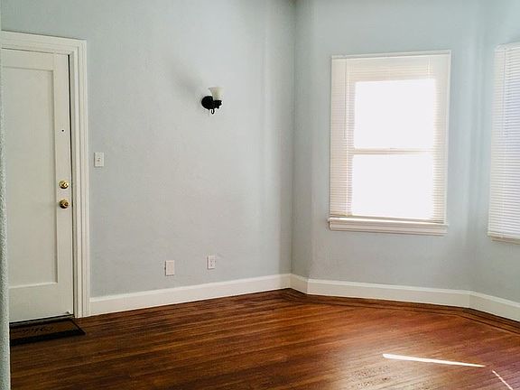 2nd image of 2423 L St APT 03