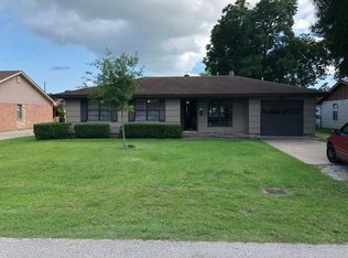 413 Gist Dr, Port Neches, TX 77651