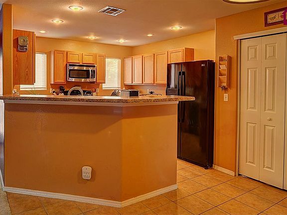 4th image of 4715 Arabela Dr