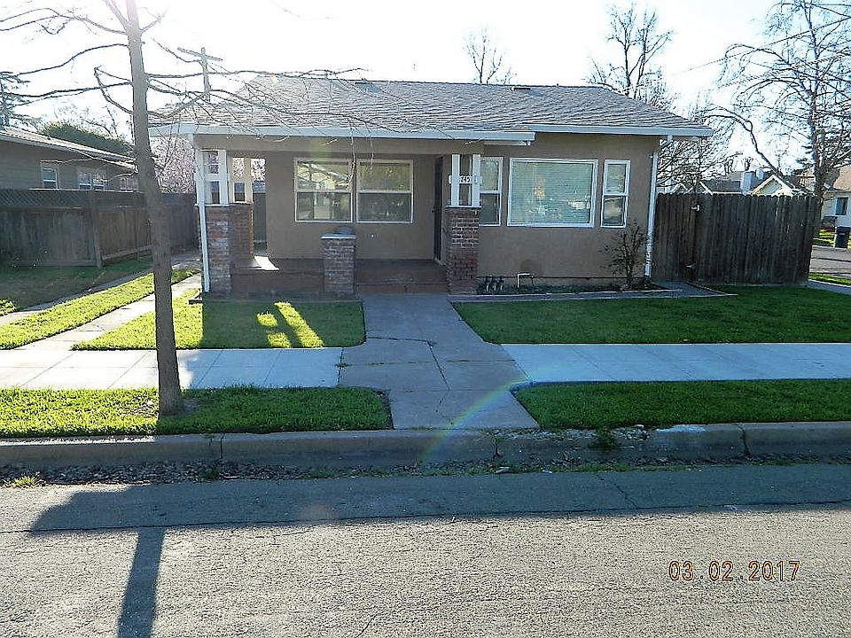 1st image of 745 N San Jose St