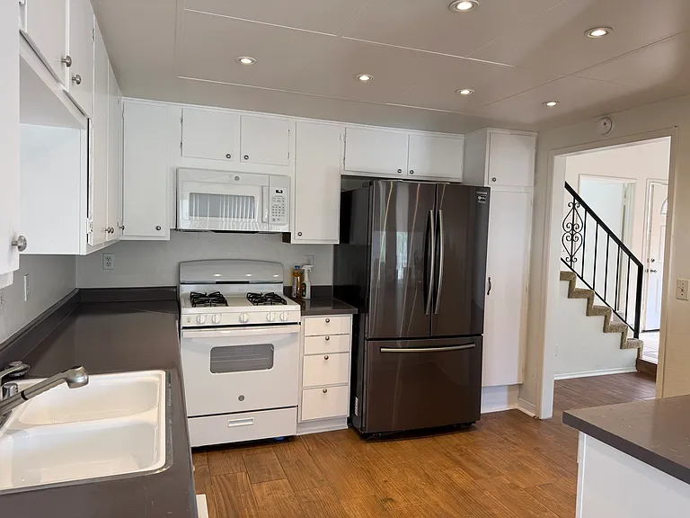 Kitchen, new oven and microwave