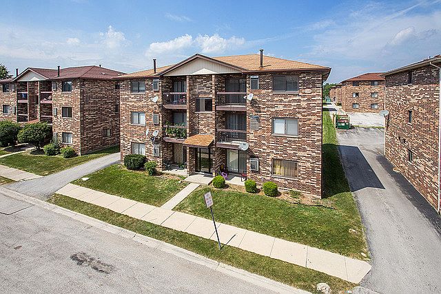 1st image of 9104 Lincoln Ct APT 305