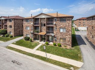 9104 Lincoln Ct APT 305, Orland Park, IL 60462