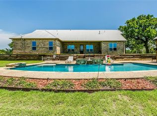 984 Cemetery Rd, Decatur, TX 76234