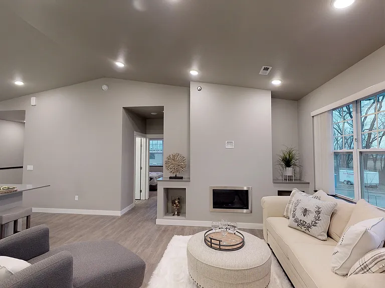 Maple Wood Townhomes — Photo 10
