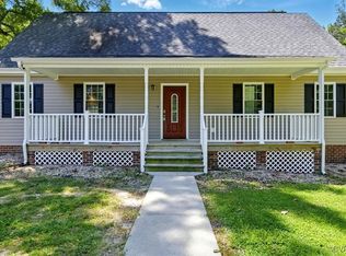 3704 Burnham Dr, Hopewell, VA 23860