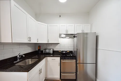 235 Park Dr #3 Photo 1