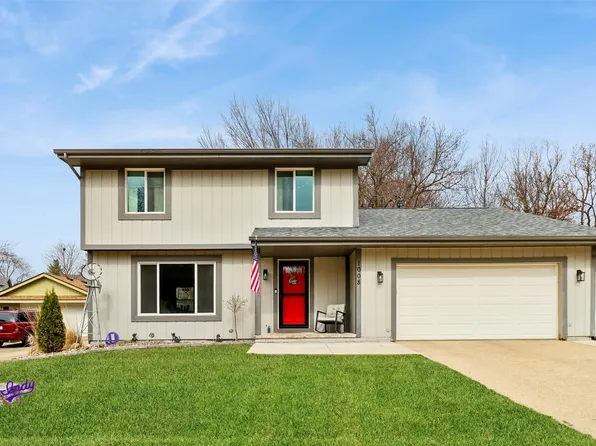 1008 Robin Glen Dr, Indianola, IA 50125