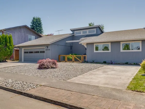 2609 NW 109th St, Vancouver, WA 98685