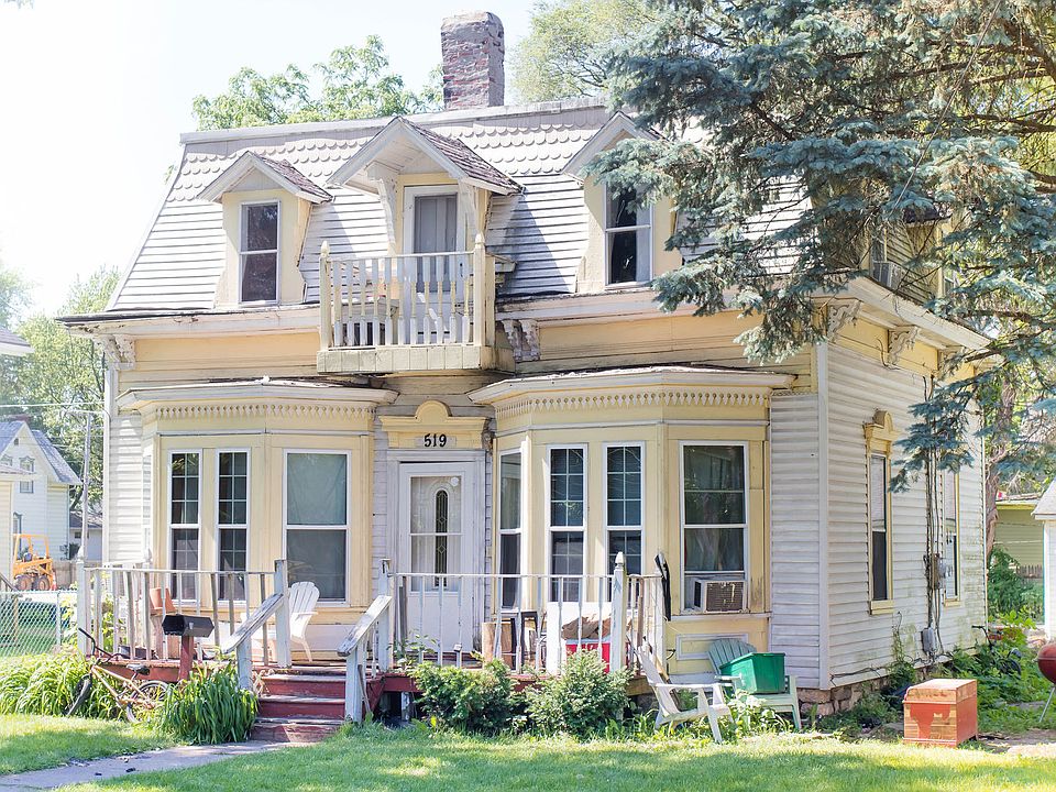 1st image of 519 E Main St