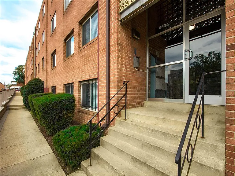 Chillum Apartments — Photo 18