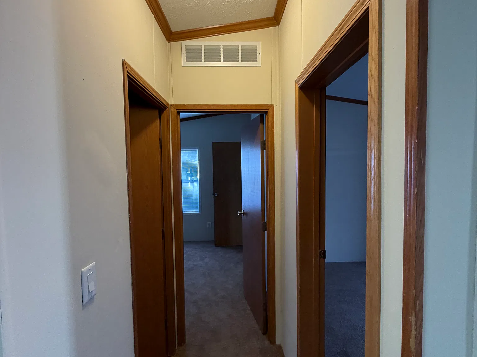 3 bed, 1248 sqft, $2,100 — Photo 3