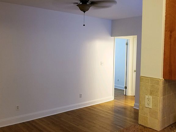 4th image of 233 W 21st St APT 1E