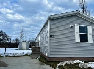 32821 Susan Ln N #126, New Haven, MI 48048