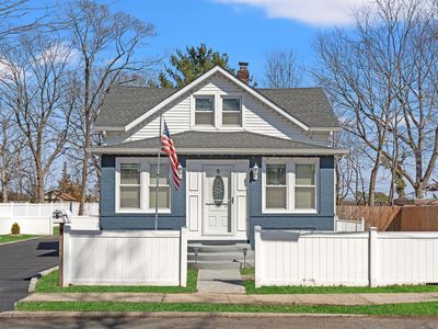 6 Duffy Court, Central Islip, NY, 11722