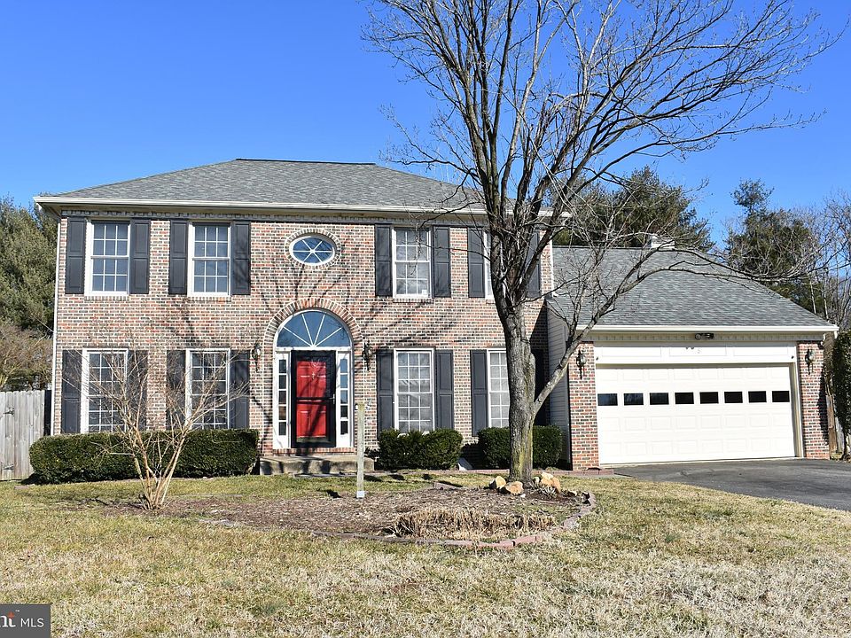 1st image of 5 Little Brook Cir