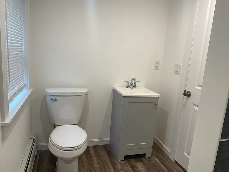 1342 N Hixville Rd — Photo 5