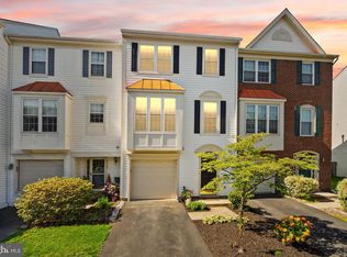 21740 Kings Crossing Ter, Ashburn, VA 20147
