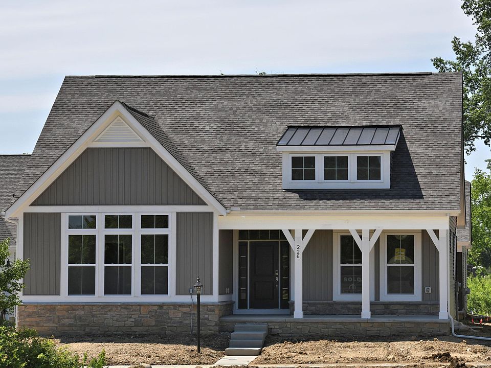 1st image of 226 Honeywood Xing N