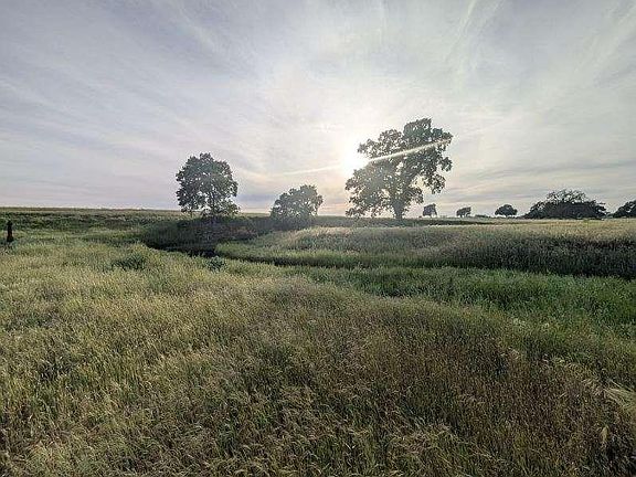 3rd image of 14100 Liberty Rd
