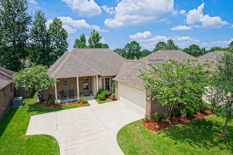 1st image of 5504 Parkknoll Place Dr