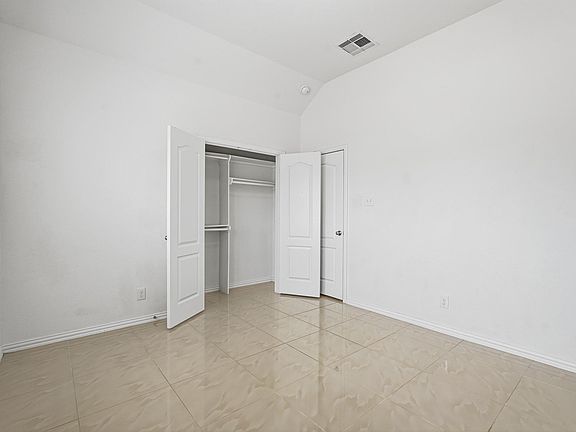 5th image of 4703 Goldeneye Dr