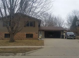 1168 Briar Dr, Iowa City, IA 52240